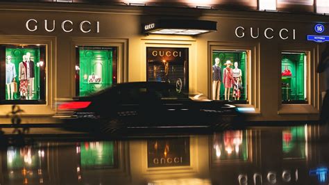 Working at Gucci: What to know before 